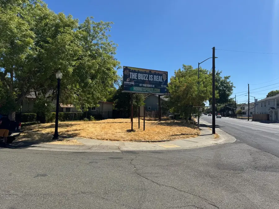 3951 Broadway Street, Sacramento, CA 95817 - #3