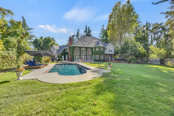 6809 Stanley Avenue, Carmichael, CA 95608