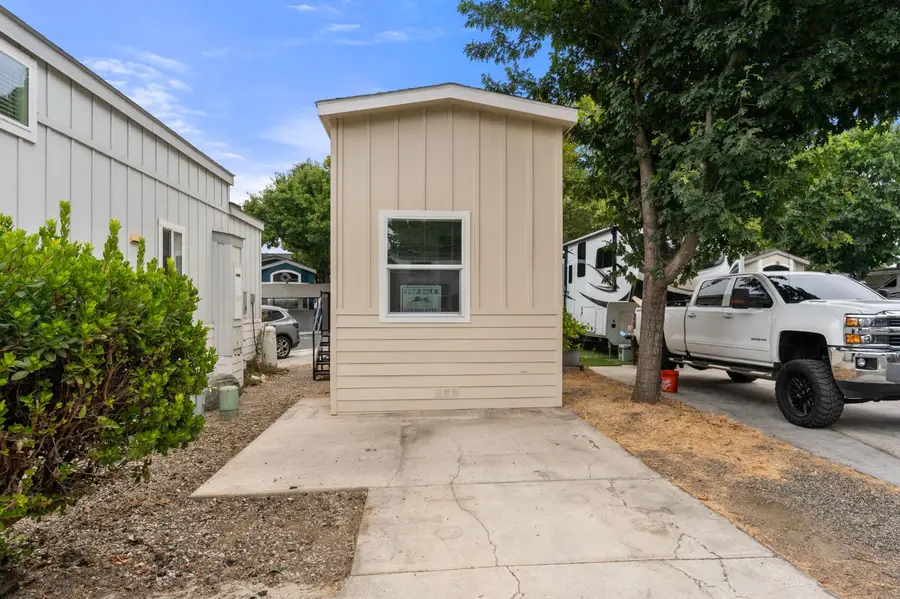 5878 Garlic Farms Dr #46, Gilroy, CA 95020 - Image #3