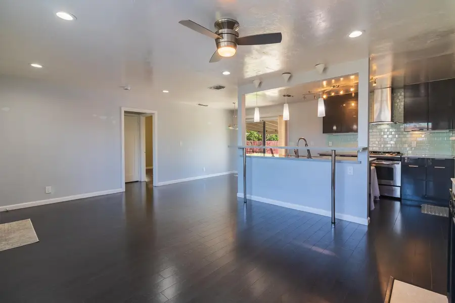 5531 Michael Way, Sacramento, CA 95822 - Image #2