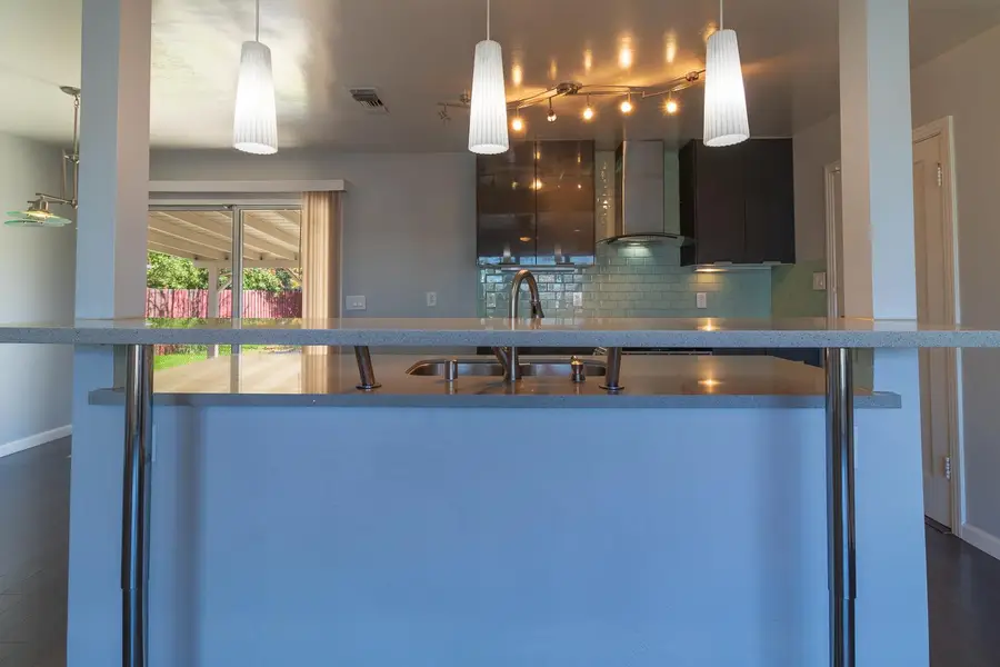 5531 Michael Way, Sacramento, CA 95822 - Image #3