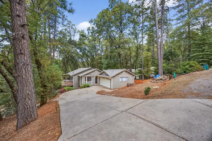 10514 Alta Sierra Drive, Grass Valley, CA 95949 - Image #2