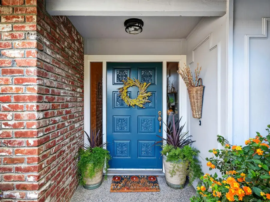 4403 Vista Way, Davis, CA 95618 - Image #2