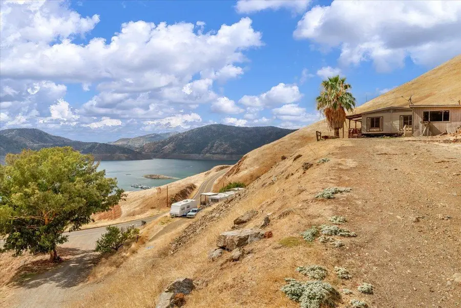 34000 E Trimmer Springs Road, Sanger, CA 93657 - Image #2