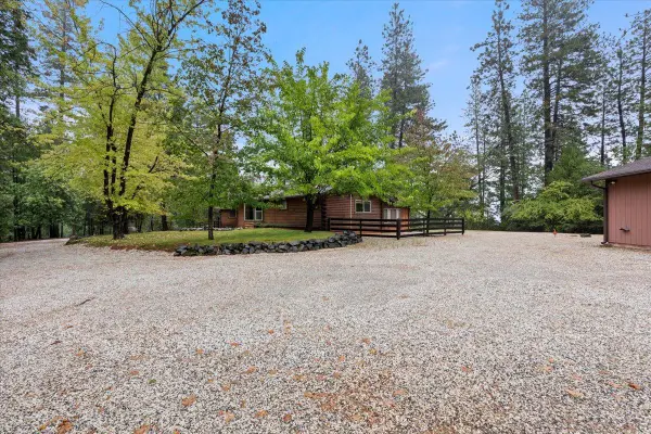 21607 Rambling Road, Grass Valley, CA 95945