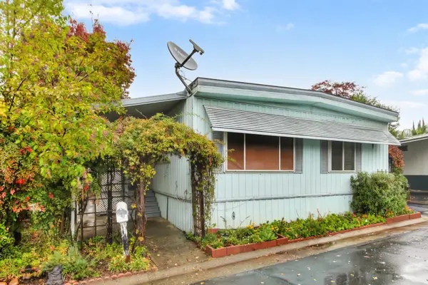 5250 Brook Park Lane, Sacramento, CA 95841