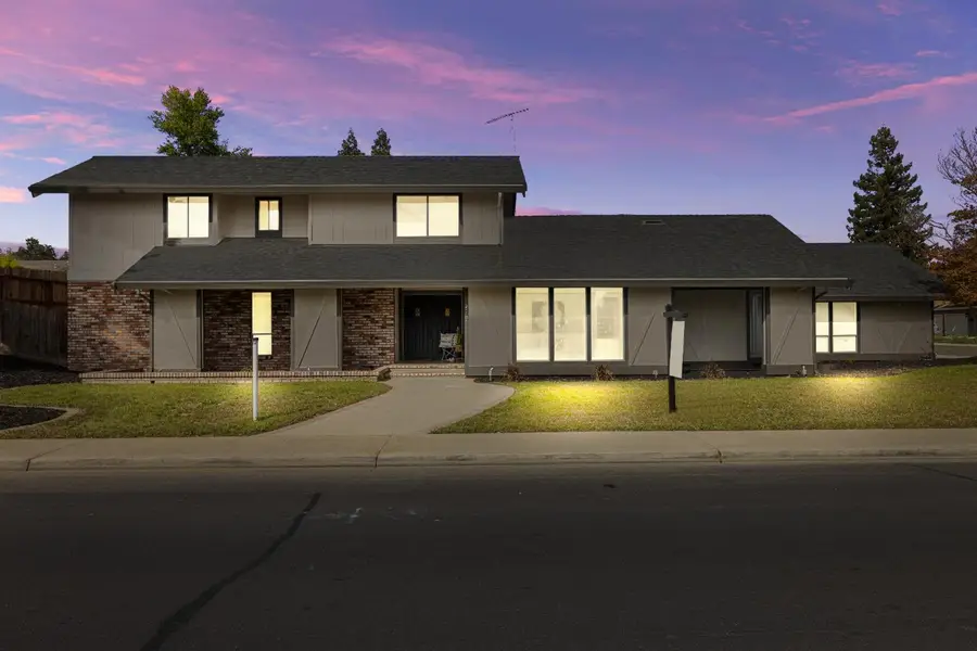 2307 Candlewood Place, Riverbank, CA 95367 - Image #2