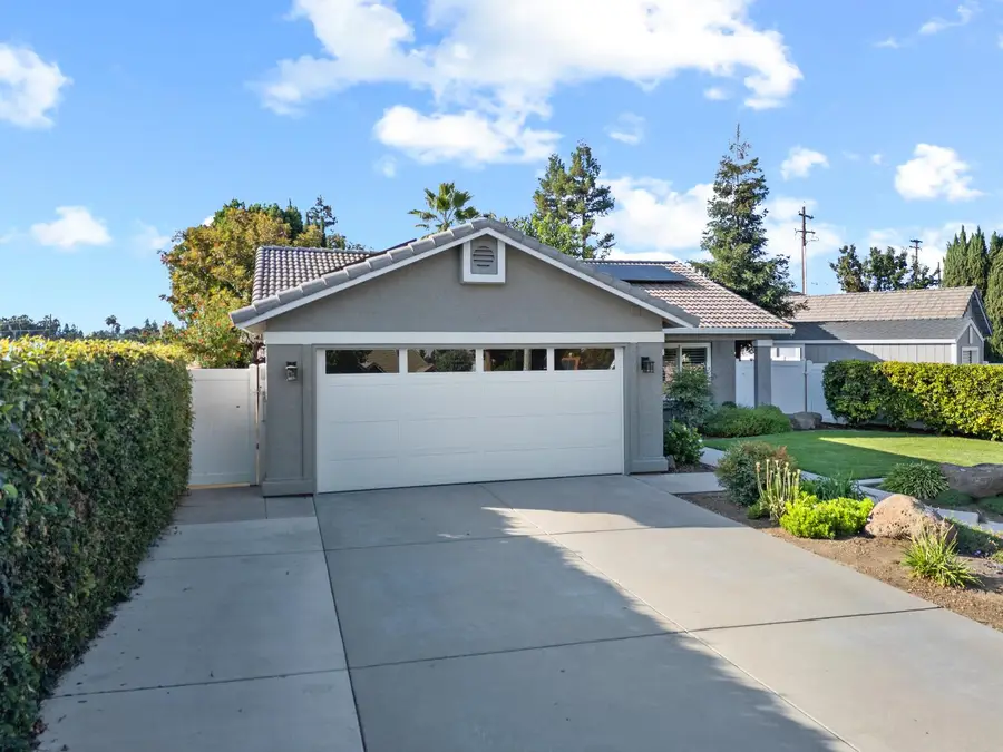 1806 Hot Springs Lane, Riverbank, CA 95367 - Image #2
