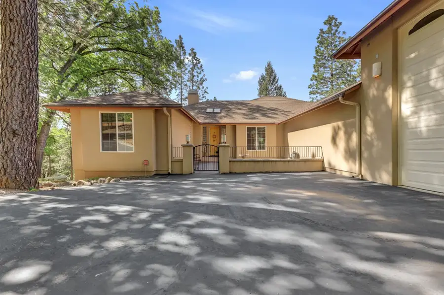 10450 S Ponderosa Way, Rough And Ready, CA 95975 - Image #2