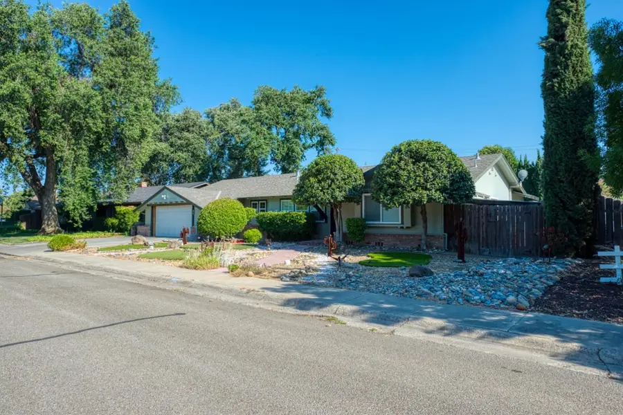 840 Madrone Lane, Patterson, CA 95363 - Image #2