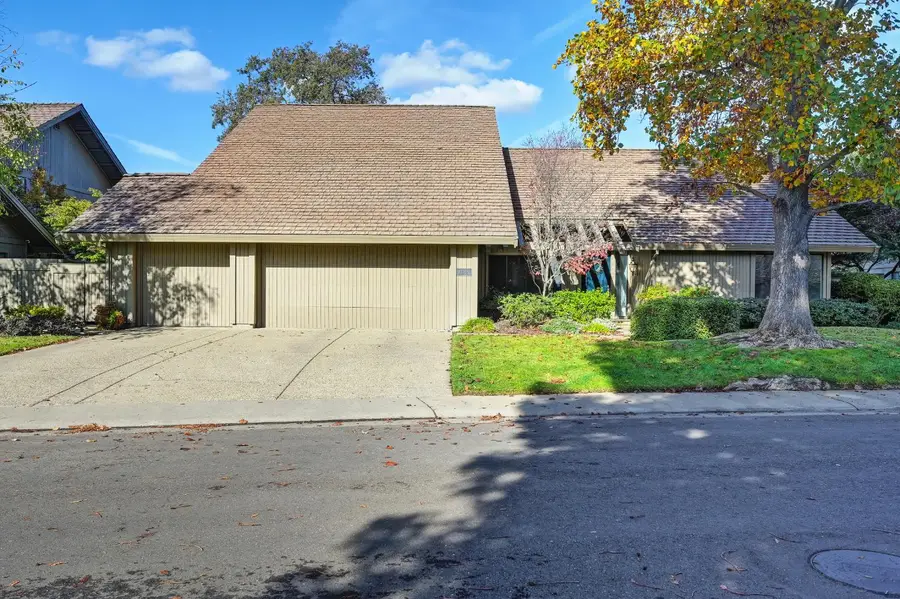 11447 Forty Niner Circle, Gold River, CA 95670 - Image #2