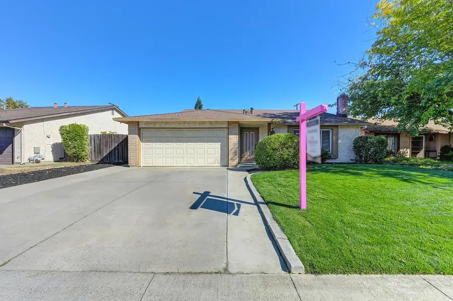 7448 Blackthorne Way, Citrus Heights, CA 95621 - Image #2