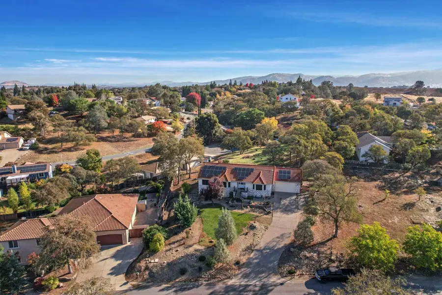 2709 Huckleberry Lane, Valley Springs, CA 95252 - Image #2