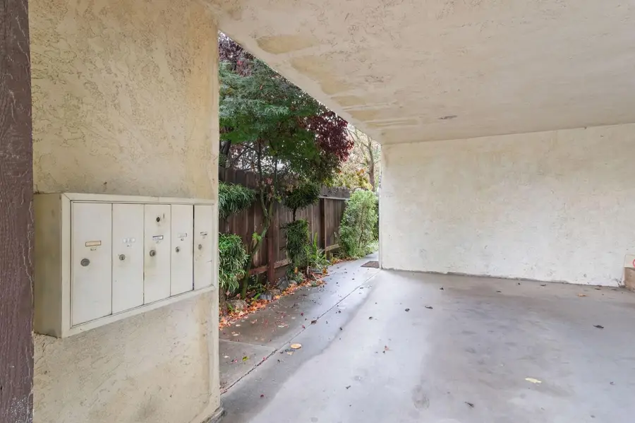 348 Wayside Drive, Turlock, CA 95380 - Image #3