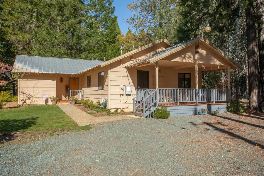 8945 Holmes Way, Brownsville, CA 95919 - Image #2