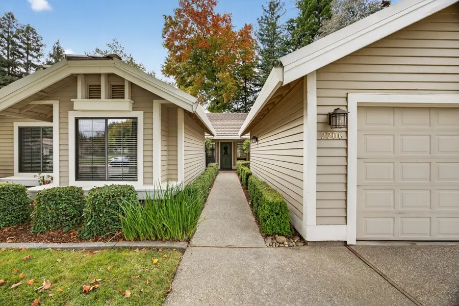 2206 Fort Point Drive, Gold River, CA 95670 - Image #3