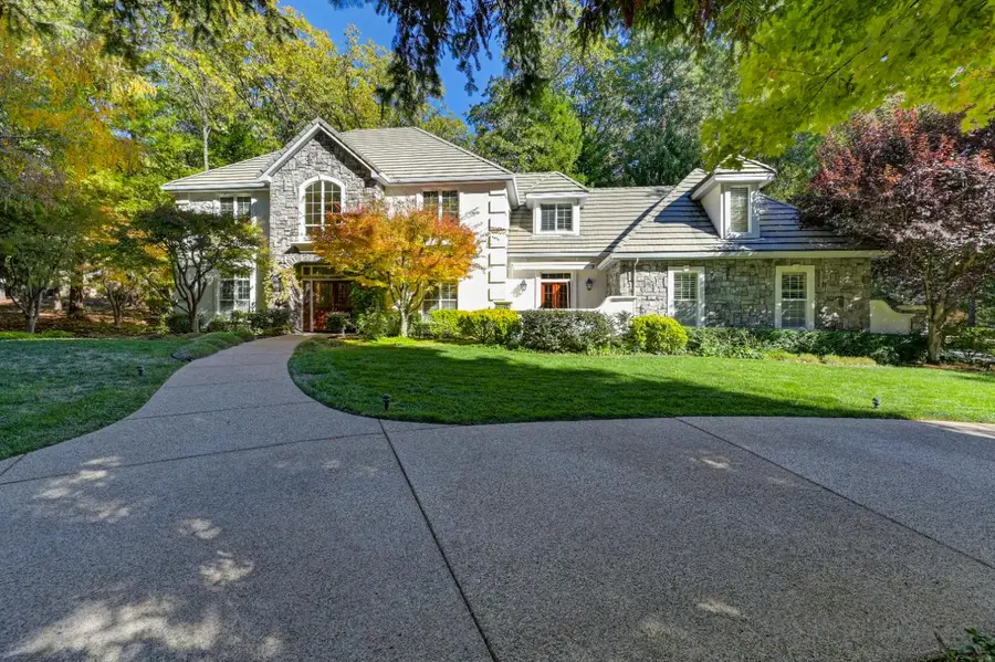 13065 Somerset Drive, Grass Valley, CA 95945 - Image #2