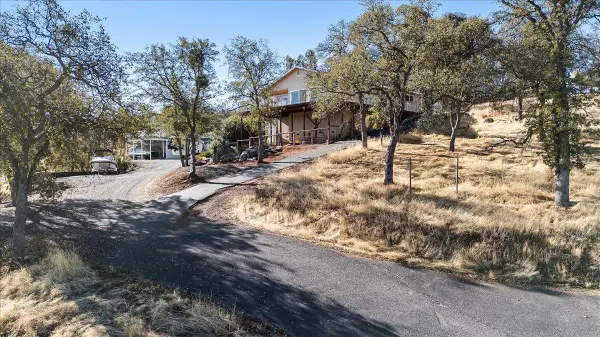 4660 Bayview Drive, Copperopolis, CA 95228