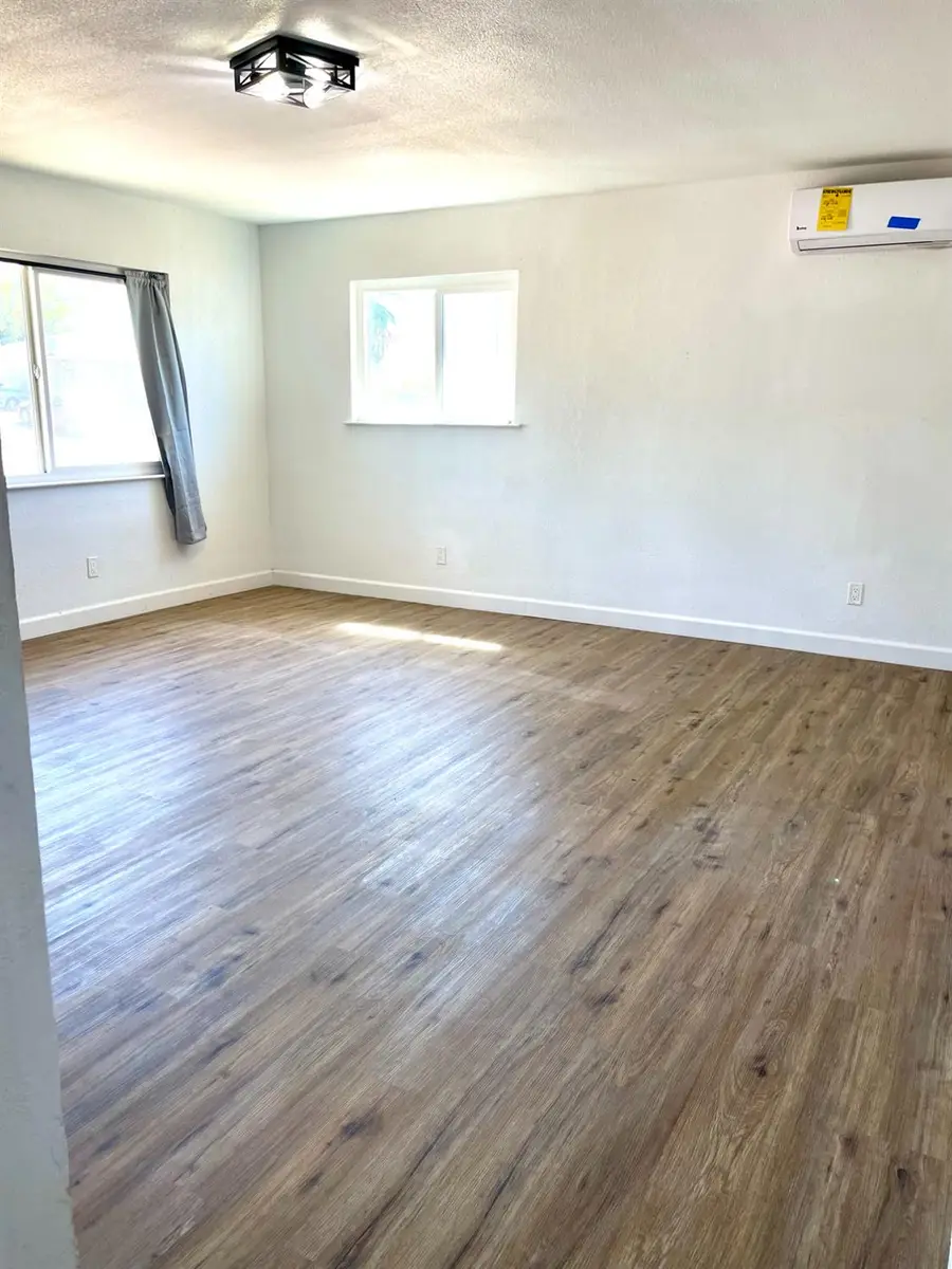 6617 California Street, Winton, CA 95388 - #2