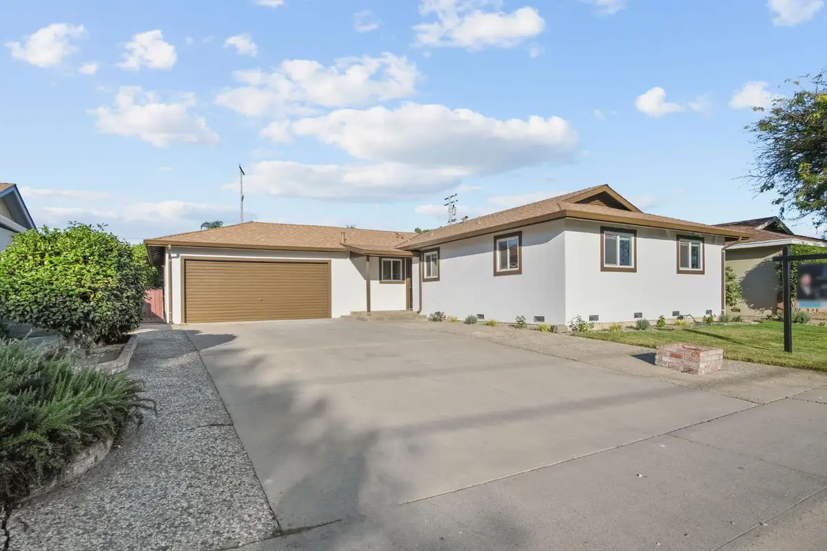 2409 Newport Drive, Modesto, CA 95350 - Image #1