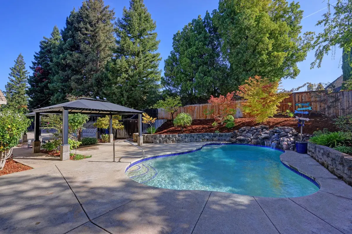 8752 Winding Way, Fair Oaks, CA 95628 - Image #1