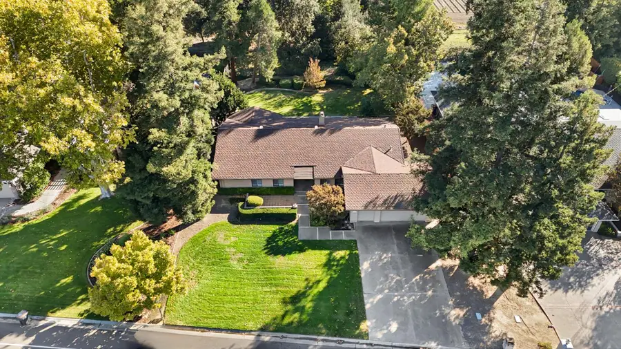 27243 E El Macero Drive, El Macero, CA 95618 - Image #2