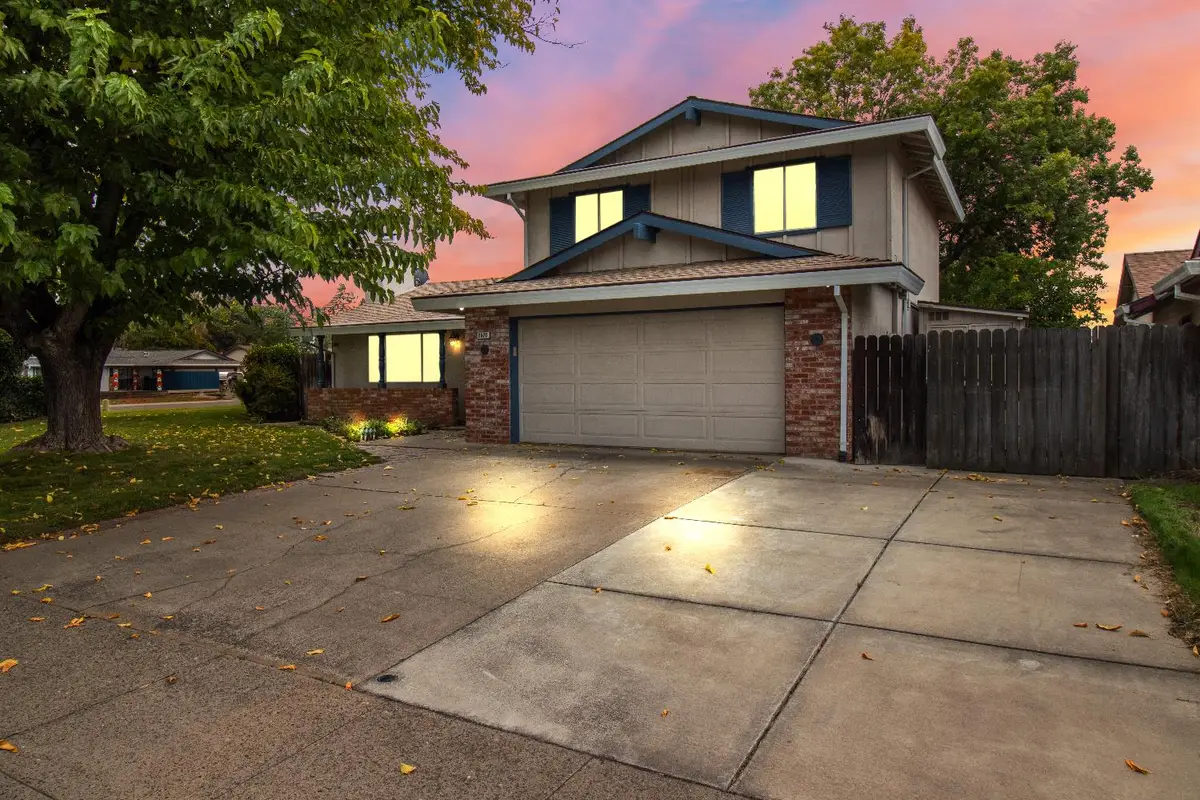 2570 Warrego Way, Sacramento, CA 95826 - Image #1