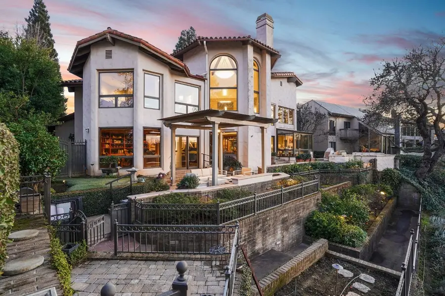 9801 Mira Del Rio Drive, Sacramento, CA 95827 - Image #2