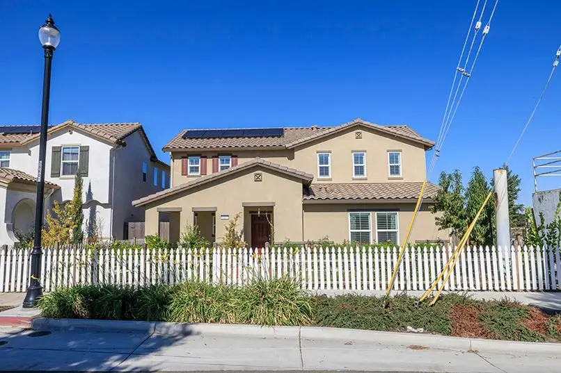 1435 W Woodward Avenue, Manteca, CA 95337 - Image #1