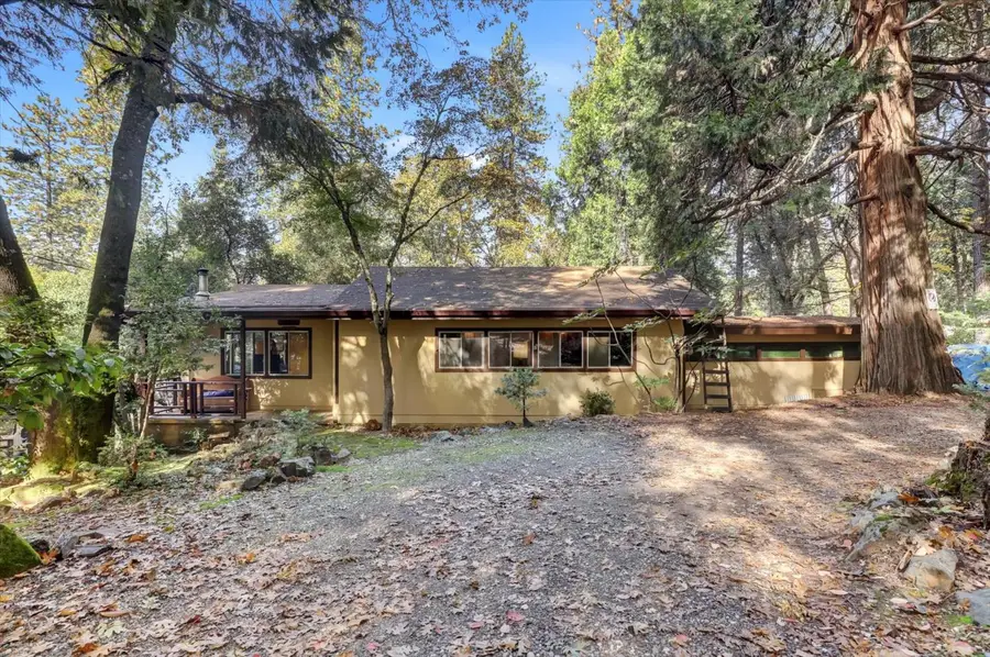 10046 Smith Road, Grass Valley, CA 95949 - Image #2