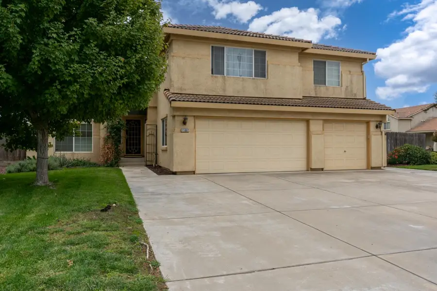 11007 Malibu Avenue, Chowchilla, CA 93610 - Image #3