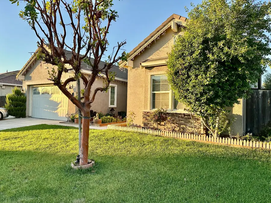 1059 Harvest Mill Drive, Manteca, CA 95336 - Image #2