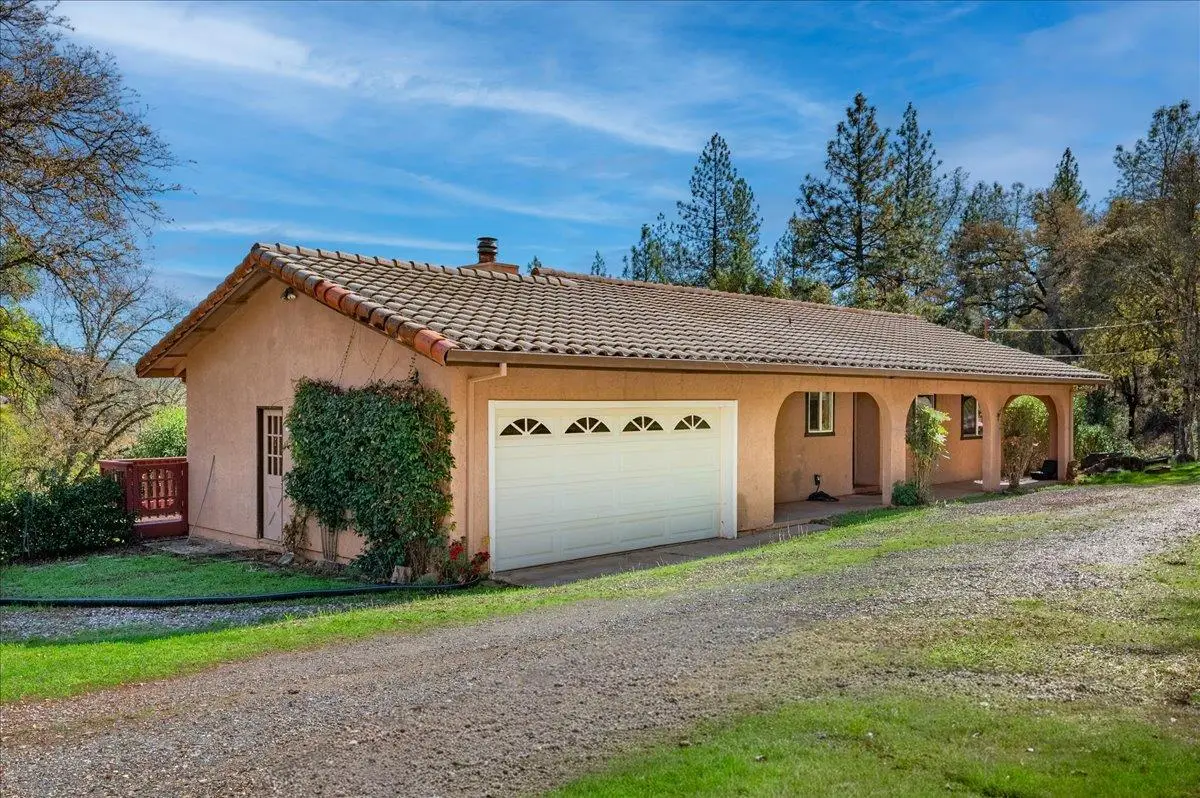 23188 Cottage Hill Drive, Grass Valley, CA 95949 - Image #1