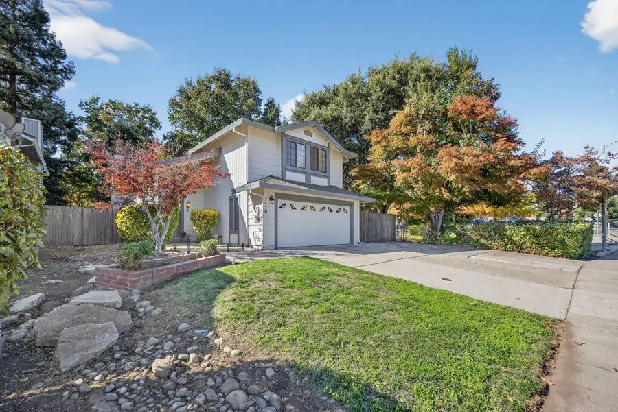 7430 Rush River Drive, Sacramento, CA 95831 - Image #3