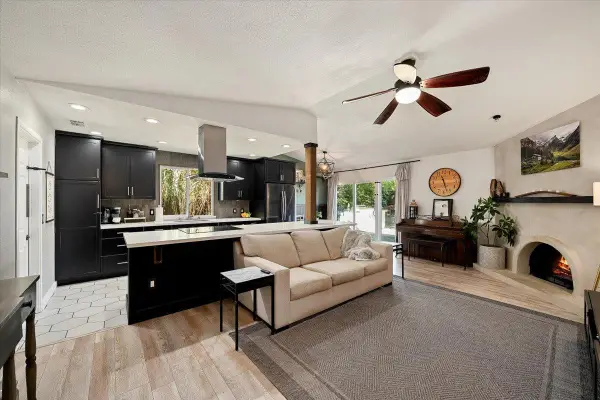 7031 Canevalley Circle, Citrus Heights, CA 95621