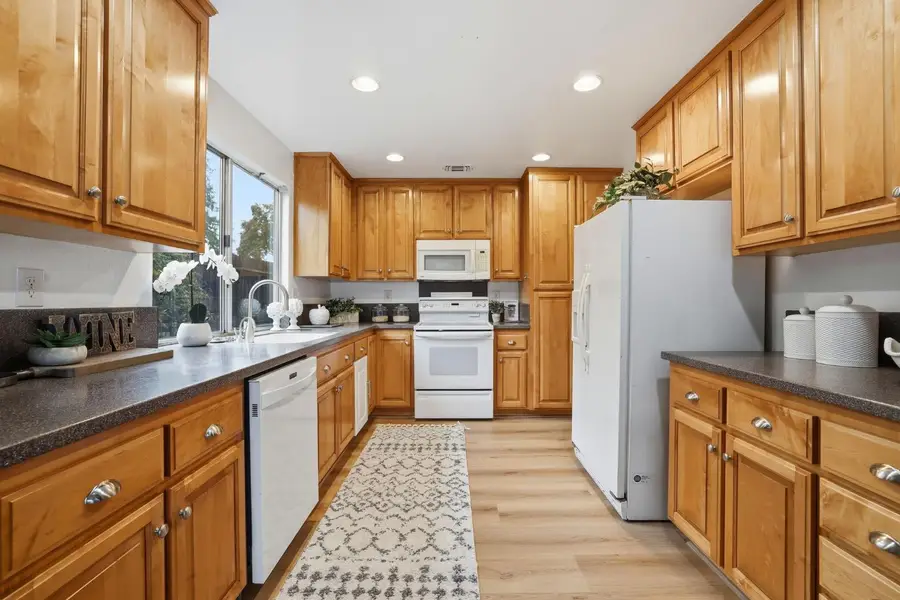 4536 Wrenford Way, Sacramento, CA 95842 - Image #3