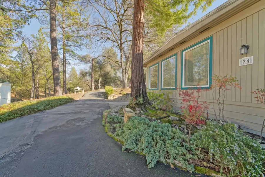 1281 Pleasant Valley Road #24, Diamond Springs, CA 95619 - Image #2
