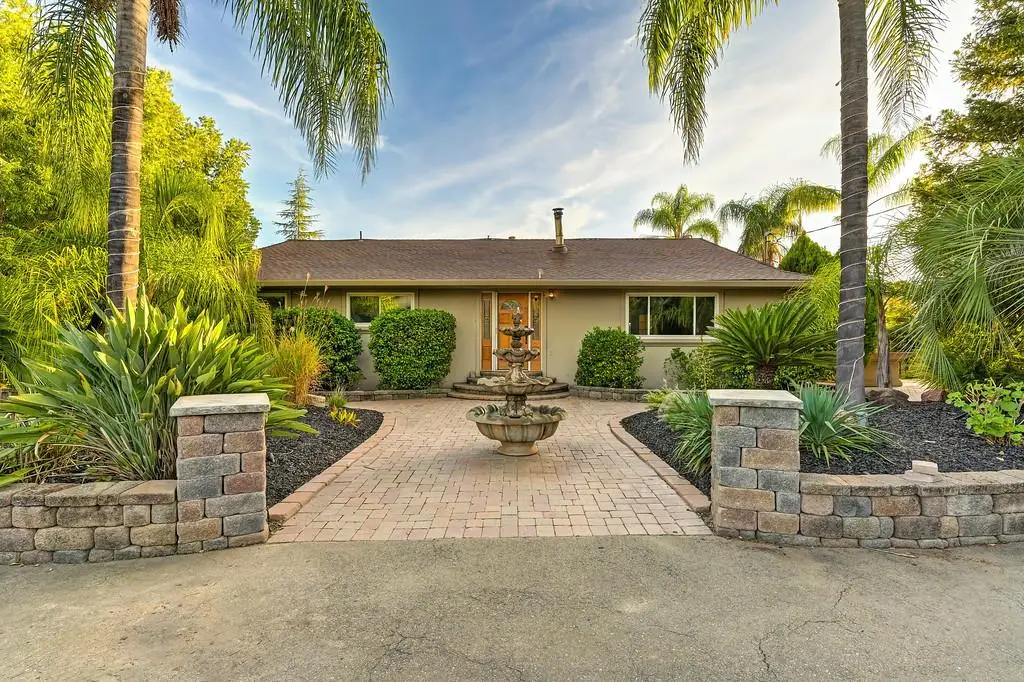 7301 Ridgeview Lane, Penryn, CA 95663 - Image #1