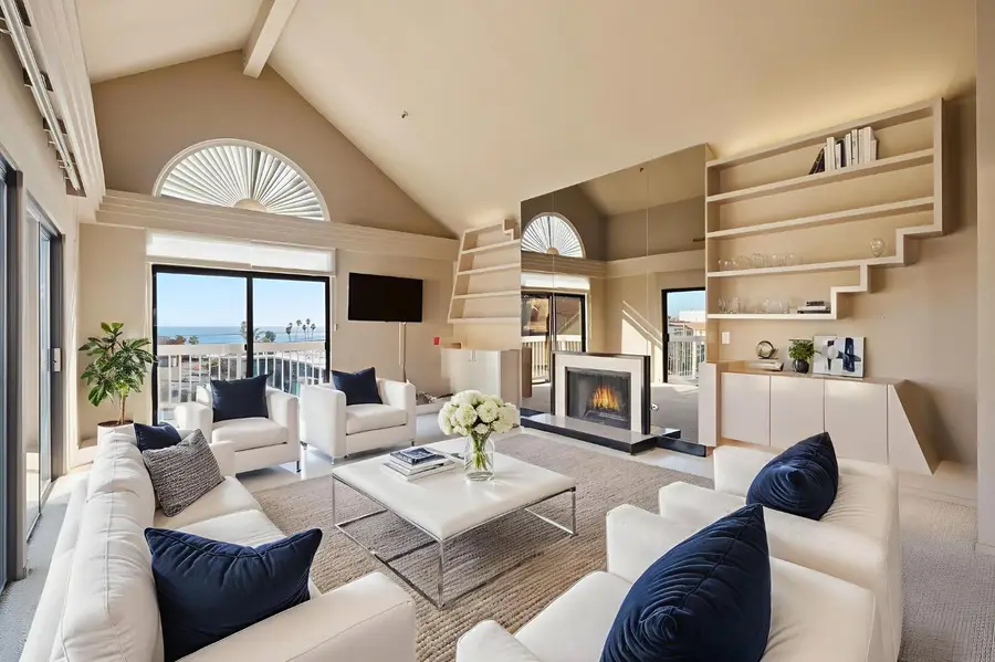 526 2nd Street #301, Santa Cruz, CA 95060 - Image #2