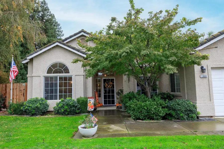 1880 Westminster Lane, Turlock, CA 95382 - Image #2