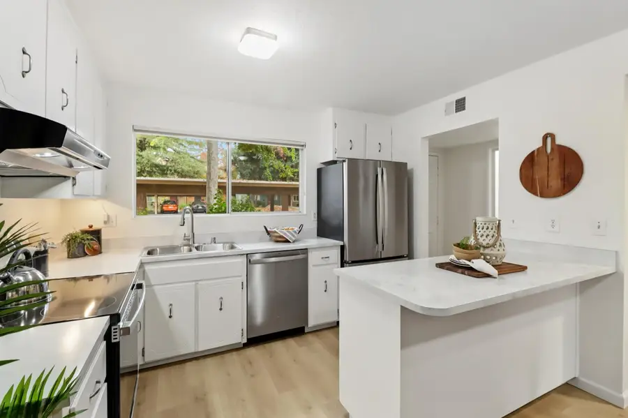 2181 Bella Casa Street, Davis, CA 95616 - Image #2