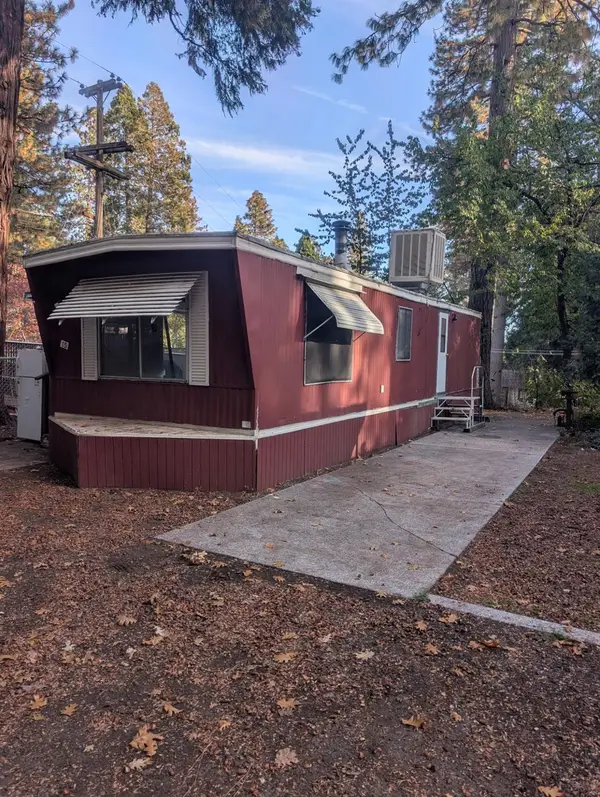 5695 Pony Express Trl #15, Pollock Pines, CA 95726