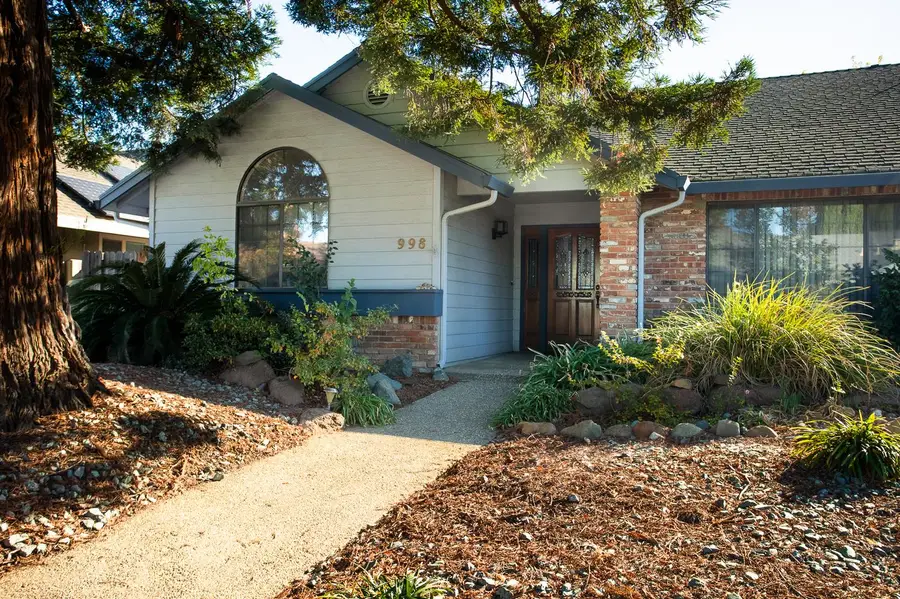 998 Mariposa Drive, Yuba City, CA 95991 - Image #2