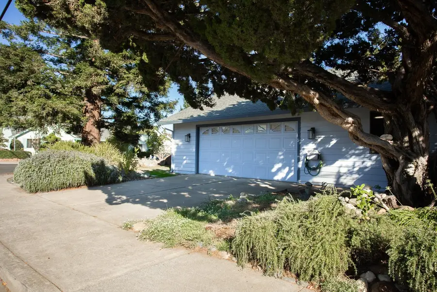 998 Mariposa Drive, Yuba City, CA 95991 - Image #3