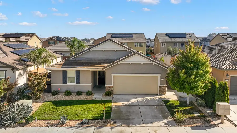 1676 Red Ribbons Lane, Manteca, CA 95337 - Image #2