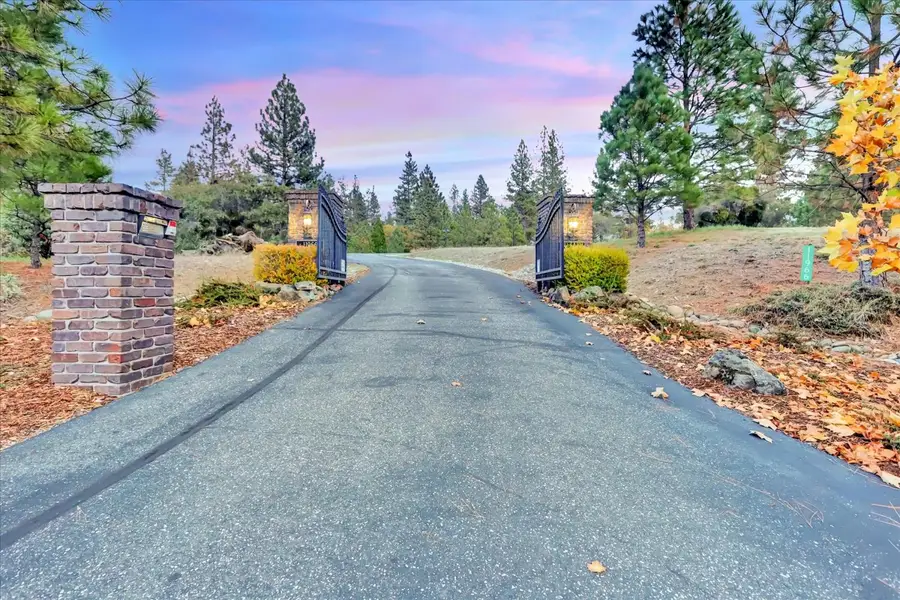 11966 Logans Run Court, Grass Valley, CA 95945 - Image #3
