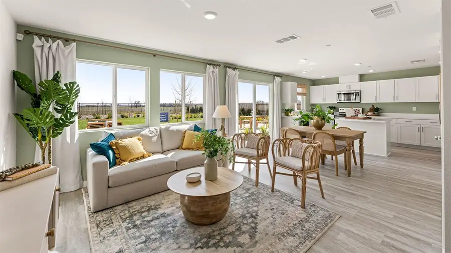 709 Fountain Court, Roseville, CA 95747 - Image #3