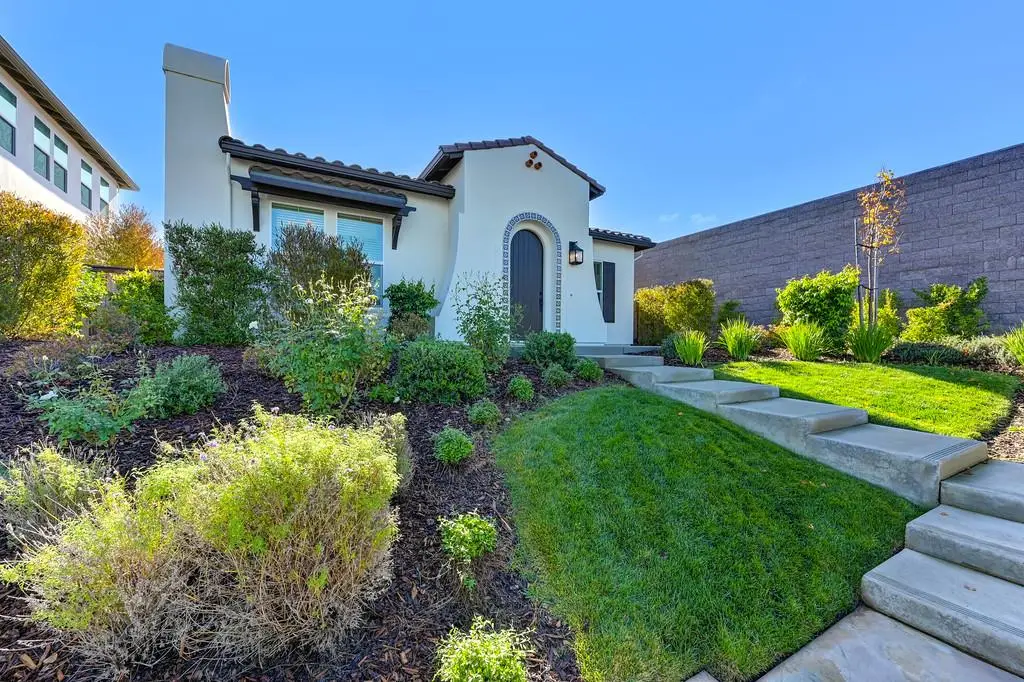 2341 Bronze Star Way, Sacramento, CA 95818 - Image #1