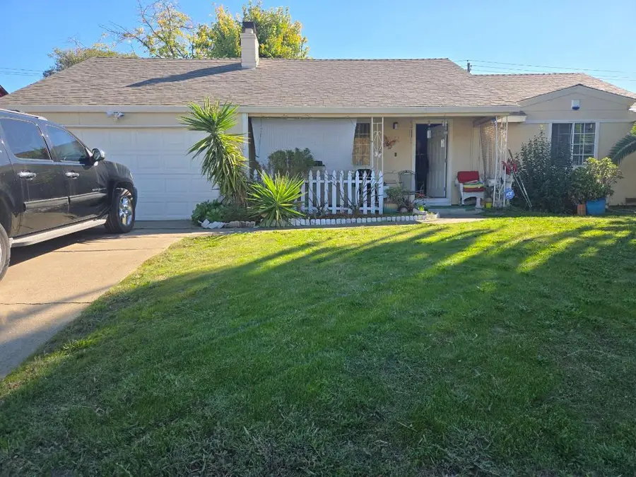 7051 Demaret Drive, Sacramento, CA 95822 - Image #2