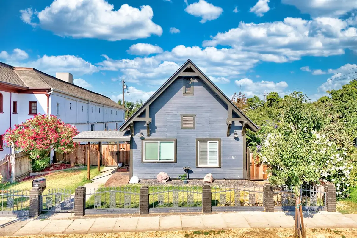 131 5th Street, Gustine, CA 95322 - Image #1